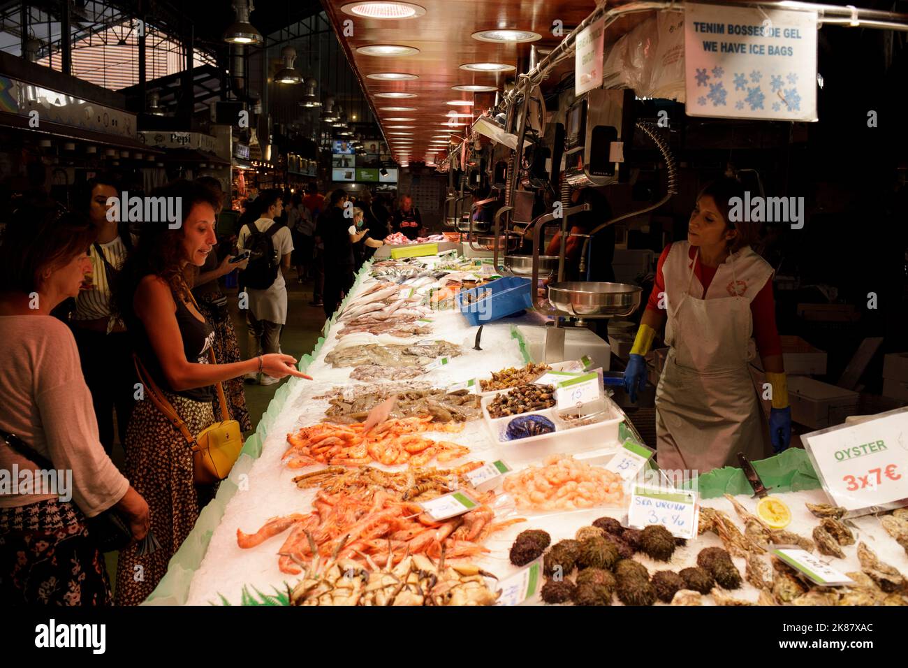 Il mercato della Boqueria a Barcellona, Spagna Foto Stock