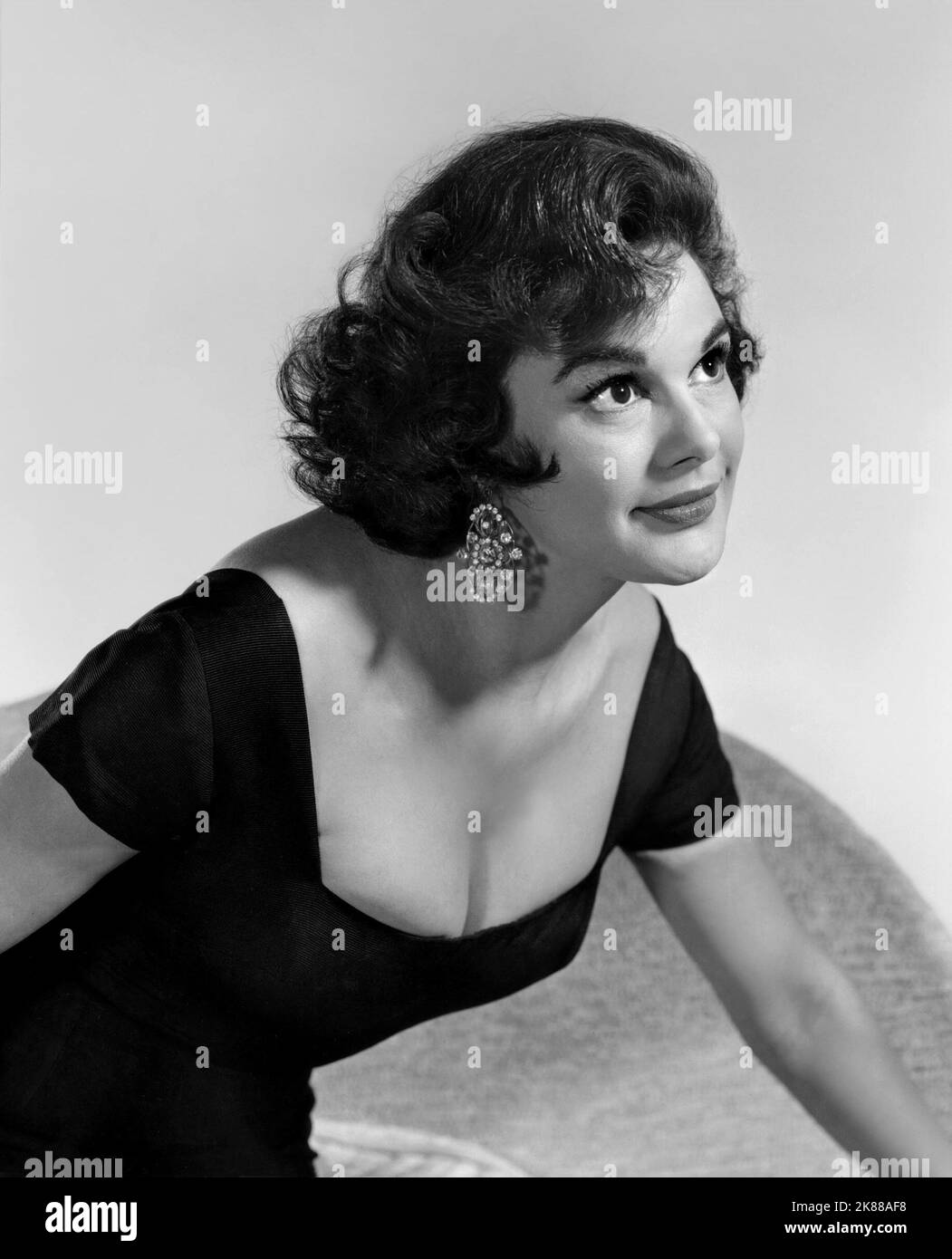 Patricia Medina attrice 01 maggio 1956 **ATTENZIONE** questa fotografia è ad uso esclusivamente editoriale ed è copyright della Film Company e/o del fotografo assegnato dalla Film Company o Production Company e può essere riprodotta solo da pubblicazioni in concomitanza con la promozione del suddetto Film. È richiesto un credito obbligatorio alla Film Company. Il fotografo deve essere accreditato anche se conosciuto. Nessun uso commerciale può essere concesso senza l'autorizzazione scritta di The Film Company. Foto Stock