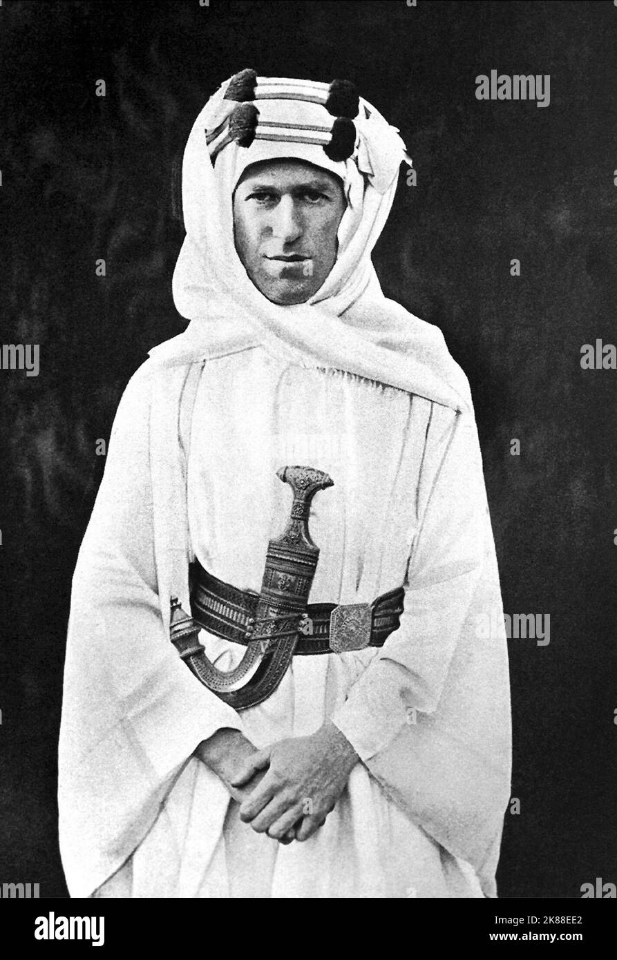 T. E. Lawrence (Thomas Edward Lawrence) archeologo & British Army Officer Direttore: 01 gennaio 1919 **ATTENZIONE** questa fotografia è ad uso esclusivamente editoriale ed è copyright della Film Company e/o del fotografo assegnato dalla Film o Production Company e può essere riprodotta solo da pubblicazioni in concomitanza con la promozione del suddetto Film. È richiesto un credito obbligatorio alla Film Company. Il fotografo deve essere accreditato anche se conosciuto. Nessun uso commerciale può essere concesso senza l'autorizzazione scritta di The Film Company. Foto Stock