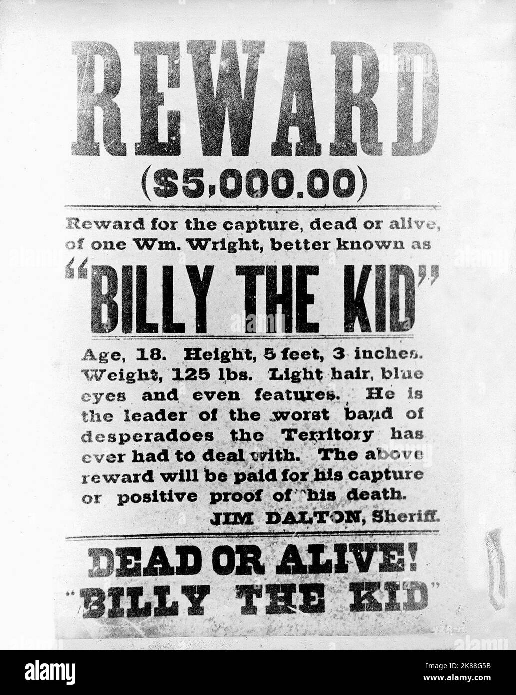 Billy The Kid Billy The Kid Reward Poster 01 settembre 1877 **AVVERTENZA** questa fotografia è solo per uso editoriale ed è copyright della Film Company e/o del fotografo assegnato dalla Film o Production Company e può essere riprodotta solo da pubblicazioni in concomitanza con la promozione di Il film di cui sopra. È richiesto un credito obbligatorio alla società cinematografica. Il fotografo deve essere accreditato anche quando è noto. Nessun uso commerciale può essere concesso senza autorizzazione scritta da parte della Film Company. Foto Stock