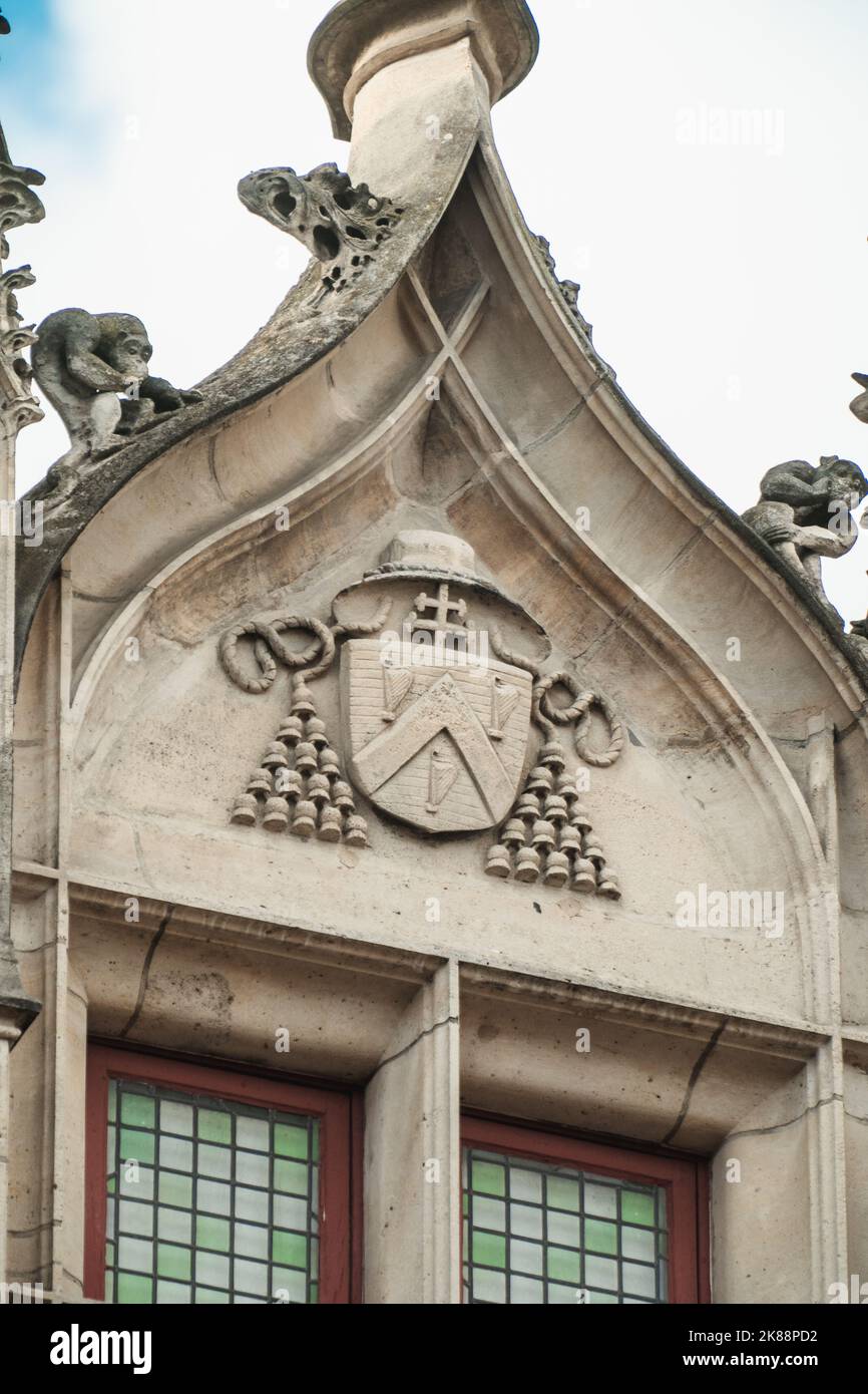 L'Hotel de Sens è una delle due residue residenze gotiche della città, completa di torre di guardia e prigione Foto Stock