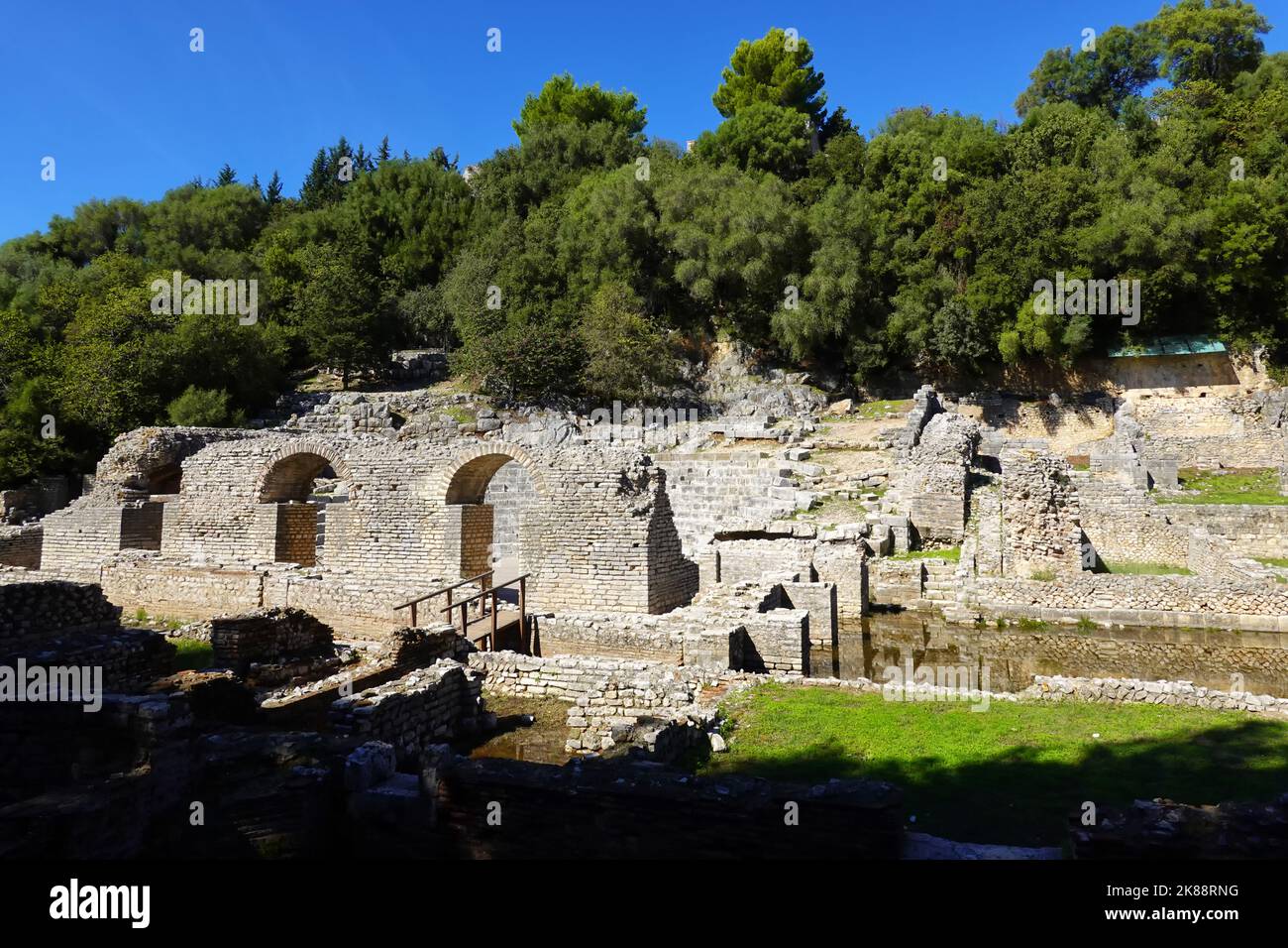 Butrint era un'antica città greca e poi romana e vescovado in Epiro, patrimonio dell'umanità dell'UNESCO, Repubblica di Albania Foto Stock