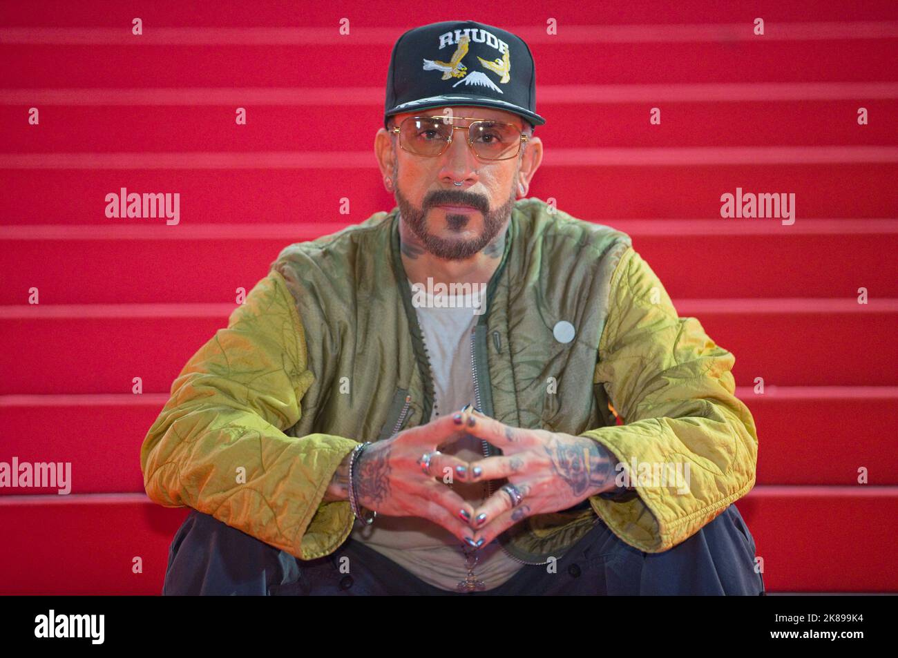 Cannes, Frankreich. 17th Ott 2022. Cannes, Francia - 17 ottobre 2022: MIPCOM/MIPJUNIOR con Backstreet Boys Bandmember AJ McLean. Mandoga Media Germany, The International Production and Entertainment Content Markets Credit: dpa/Alamy Live News Foto Stock