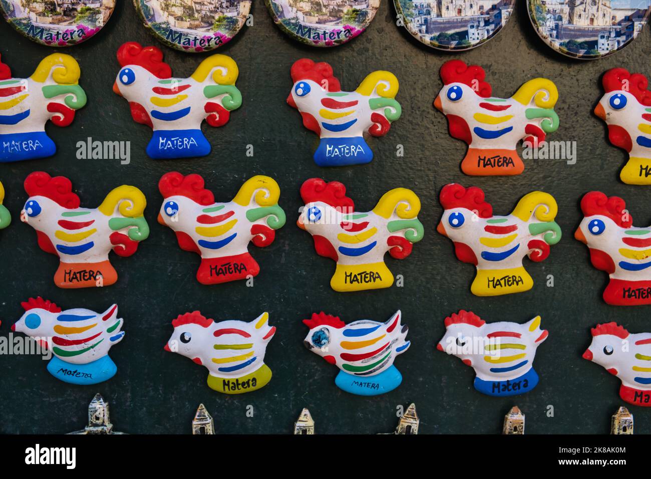 Souvenir Matera, calamite frigo con Cuccù Foto stock - Alamy