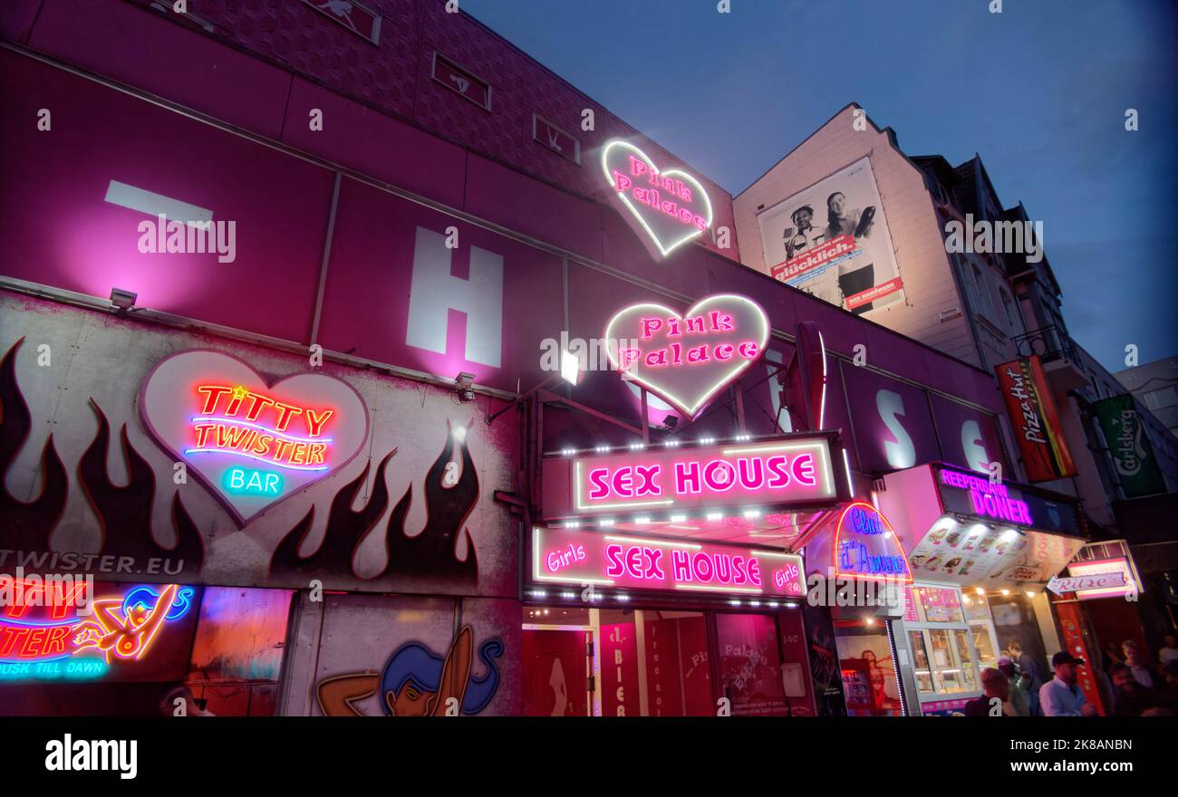 Reeperbahn, Sankt Pauli, Neon reklame, bar, vita notturna, Nachtclubs, Foto Stock