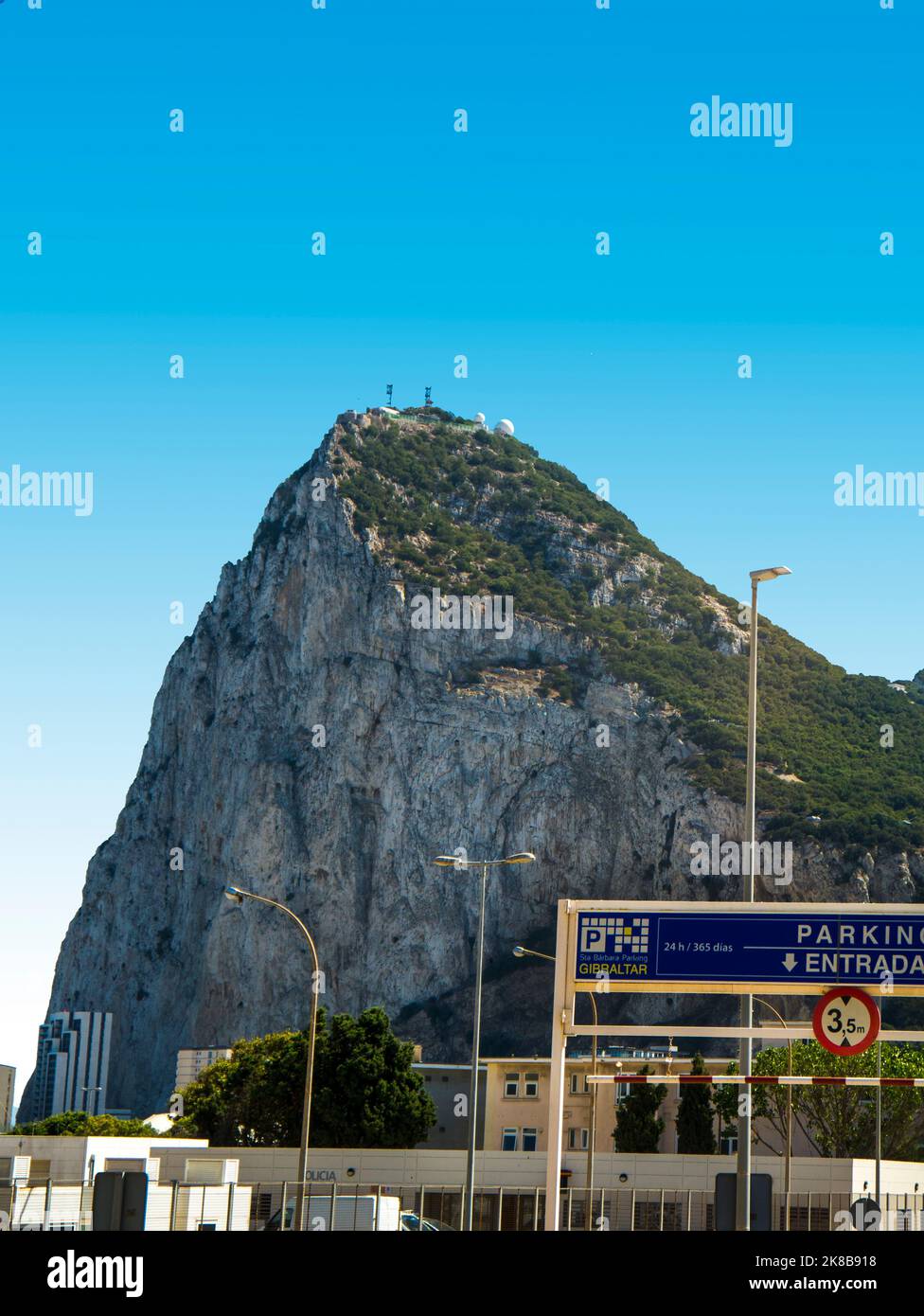 Lasciando la Spagna ed entrando nella dogana sulla roccia di Gibilterra Foto Stock Lasciando la Spagna ed entrando nella dogana sulla roccia di Gibilterra Foto Stock