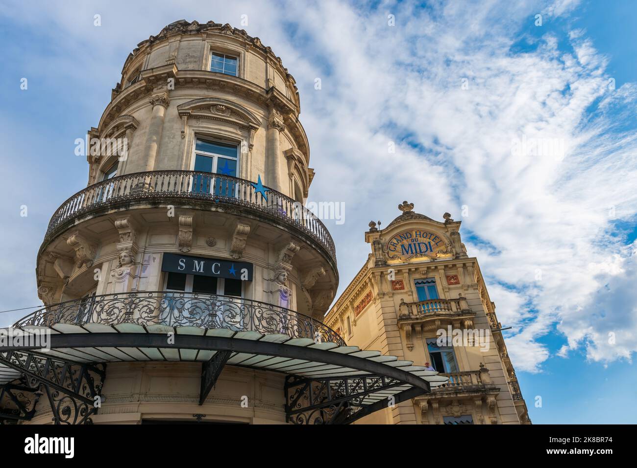 Edificio di stile classico, piazza commedia, a Montpellier, Occitanie, Francia Foto Stock