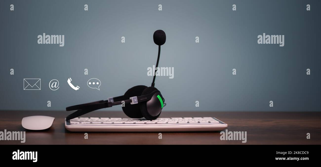 Operatore di comunicazione aziendale, Servizio clienti, Call Center , team di contatto professionale in ufficio per aiutare le persone, il cliente soddisfatto, dopo sal Foto Stock
