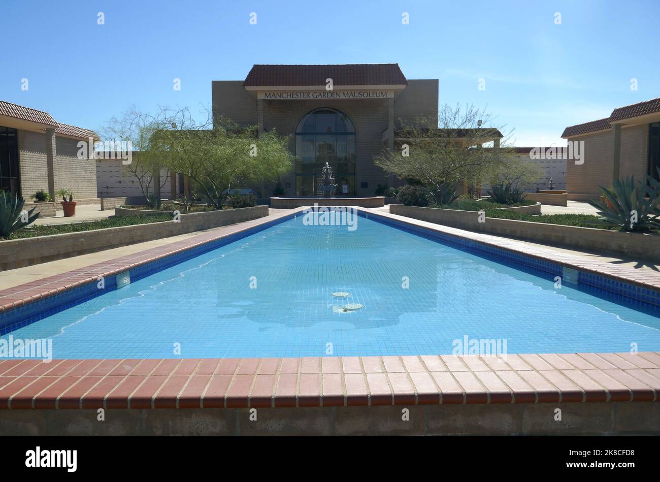 Inglewood, California, USA 19th ottobre 2022 Manchester Garden Mausoleo al cimitero di Inglewood Park il 19 ottobre 2022 a Inglewood, Los Angeles, California, USA. Foto di Barry King/Alamy Stock Photo Foto Stock