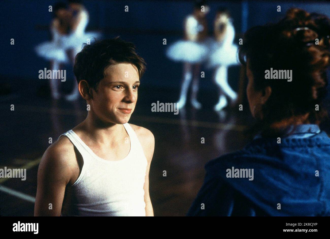 Jamie Bell Film: Billy Elliot (UK/FR 2000) personaggi: Billy Elliot regista: Stephen Dandry 19 maggio 2000 **AVVISO** questa foto è solo per uso editoriale ed è il copyright del TITOLO DI LAVORO e/o del fotografo assegnato dalla Film o dalla Società di produzione e può essere riprodotto solo da pubblicazioni in concomitanza con la promozione del suddetto Film. È richiesto un credito obbligatorio per IL TITOLO DI LAVORO. Il fotografo deve essere accreditato anche quando è noto. Nessun uso commerciale può essere concesso senza l'autorizzazione scritta della Film Company. Foto Stock