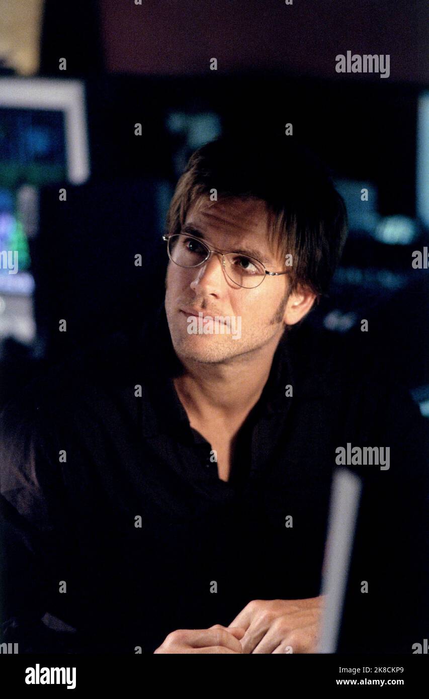 Michael Weatherly Televisione: Dark Angel (TV-Serie) USA 2000–2002, 03 ottobre 2000 **AVVERTENZA** questa fotografia è solo per uso editoriale ed è copyright della TELEVISIONE 20th CENTURY FOX e/o del fotografo assegnato dalla Film o dalla Production Company e può essere riprodotta solo da pubblicazioni in concomitanza con la promozione del film di cui sopra. È richiesto un credito obbligatorio per LA TELEVISIONE 20th CENTURY FOX. Il fotografo deve essere accreditato anche quando è noto. Nessun uso commerciale può essere concesso senza autorizzazione scritta da parte della Film Company. Foto Stock