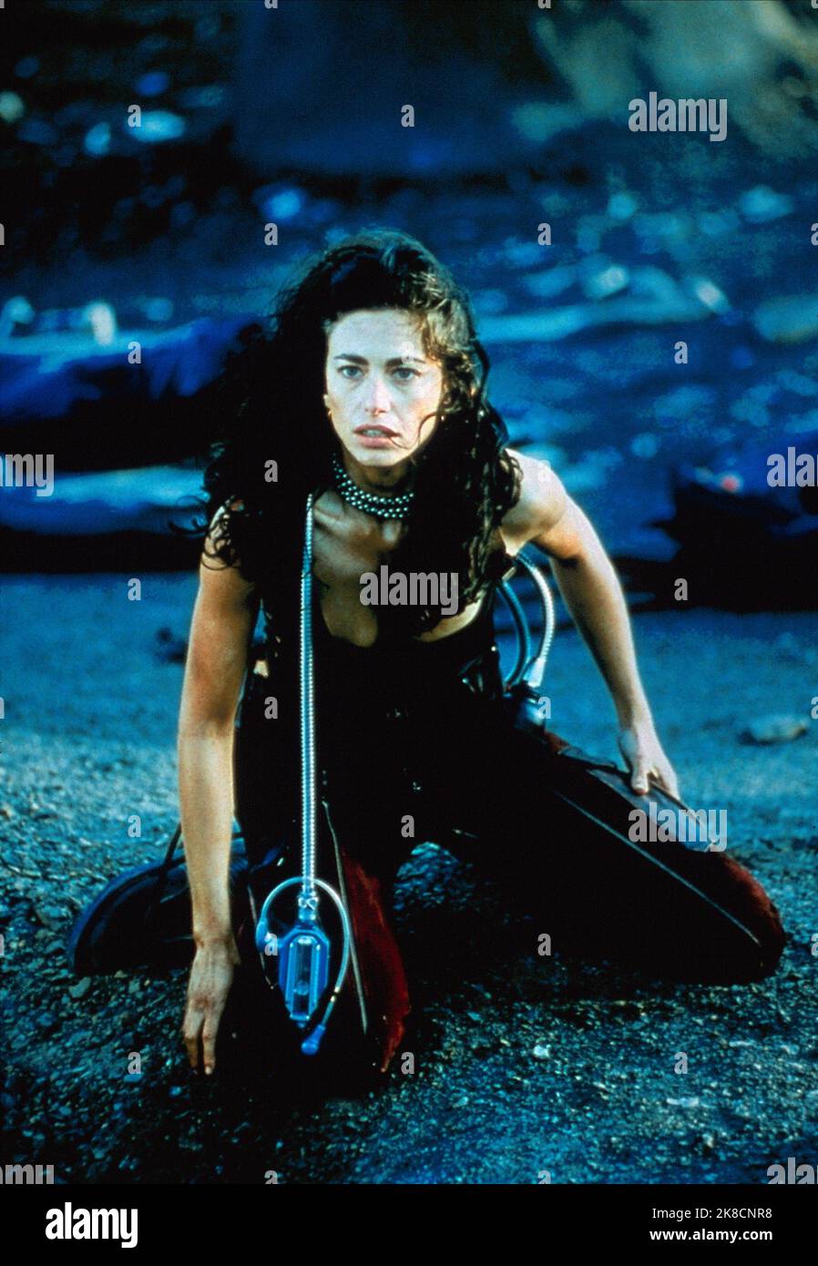 Claudia Black Film: Pitch Black (USA 2000) personaggi: Sharon 'Shazza' Montgomery regista: David Twohy 18 febbraio 2000 **AVVERTENZA** questa fotografia è solo per uso editoriale ed è copyright di UIP e/o del fotografo assegnato dalla Film o Production Company e può essere riprodotta solo da pubblicazioni in concomitanza con la promozione del film di cui sopra. È richiesto un credito obbligatorio a UIP. Il fotografo deve essere accreditato anche quando è noto. Nessun uso commerciale può essere concesso senza autorizzazione scritta da parte della Film Company. Foto Stock
