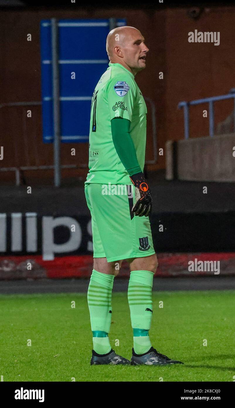 Ballymena Showgrounds, Ballymena, County Antrim, Irlanda del Nord, Regno Unito. 23 ago 2022. Danske Bank Premiership – Ballymena United 1 Cliftonville 2. Ballymena United portiere Sean o'Neill (21) in azione durante la partita della Danske Bank Irish League. Foto Stock