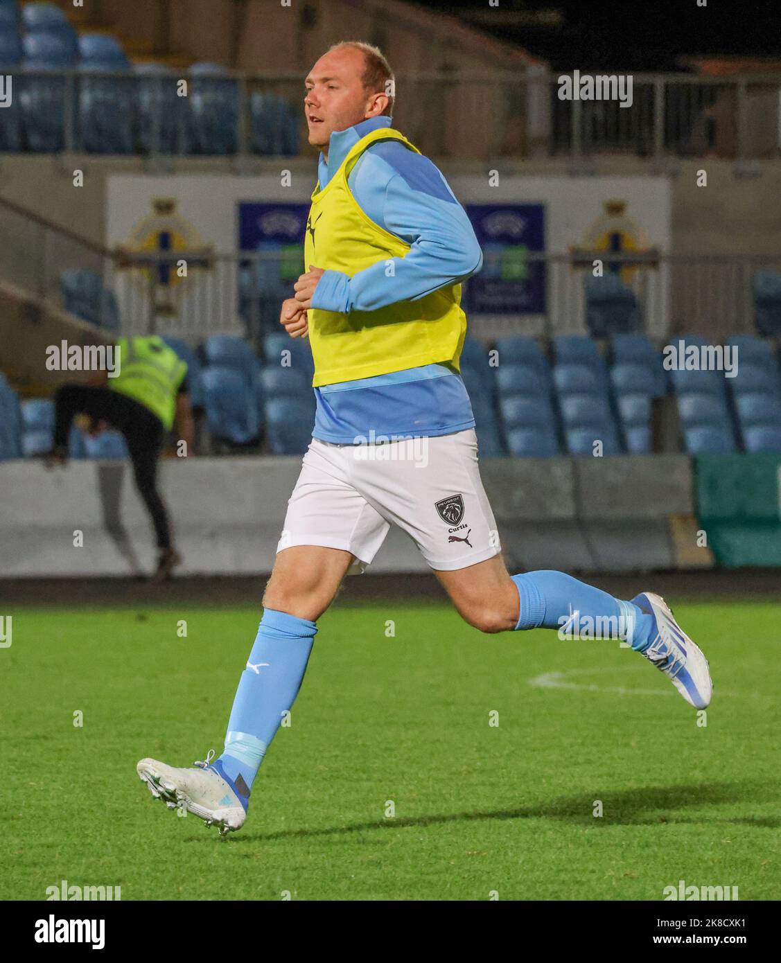 Ballymena Showgrounds, Ballymena, County Antrim, Irlanda del Nord, Regno Unito. 23 ago 2022. Danske Bank Premiership – Ballymena United 1 Cliftonville 2. Ballymena giocatore Unito Ross Redman (3) in azione durante il gioco della Danske Bank Irish League. Foto Stock