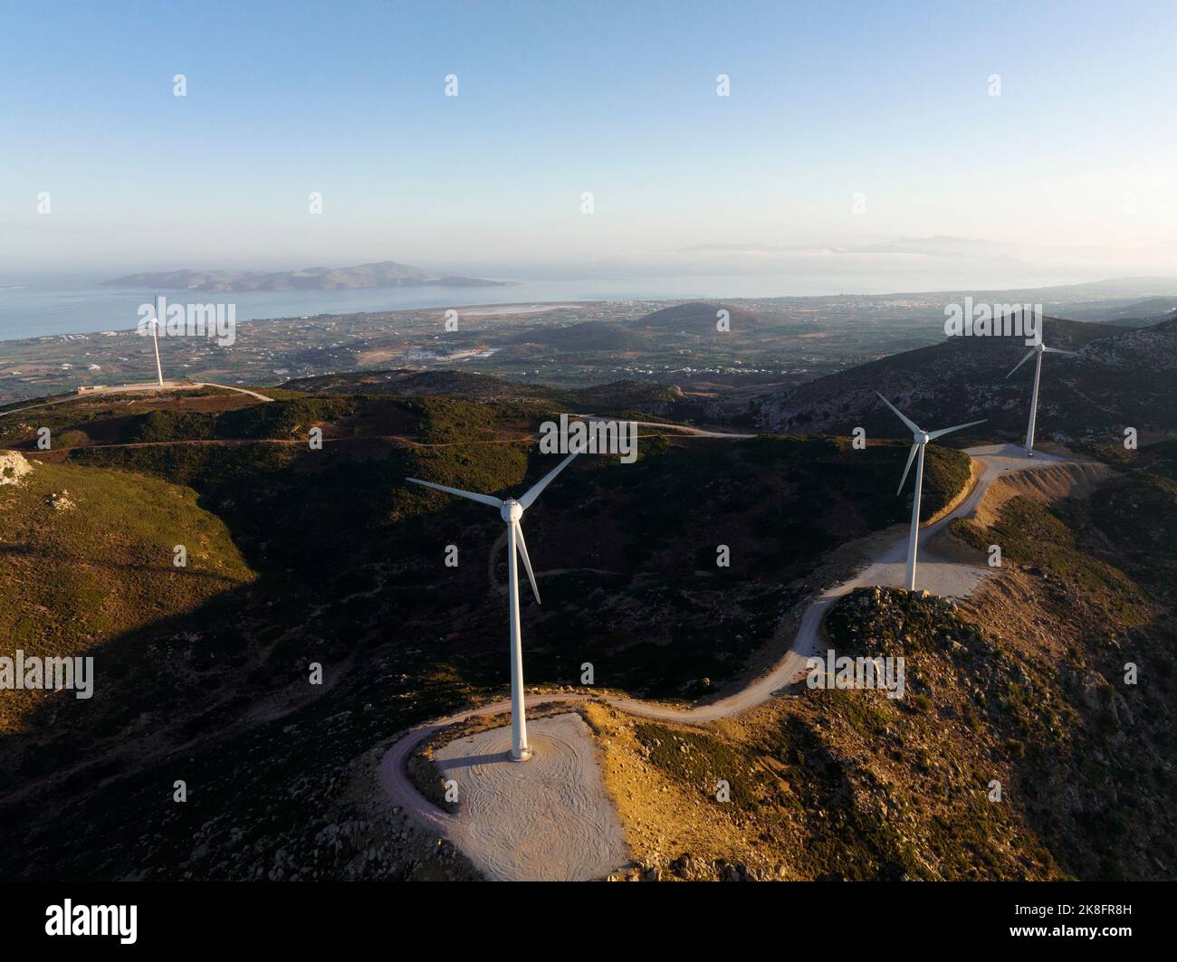 Grecia, Egeo, Kos, turbine eoliche all'alba Foto Stock