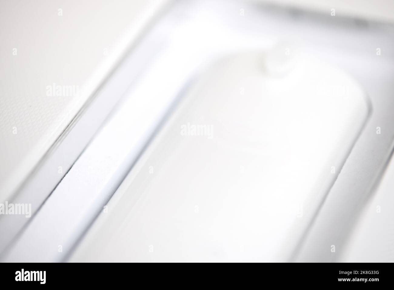 mockup di bottiglia cosmetica di lusso con dispenser. Foto Stock
