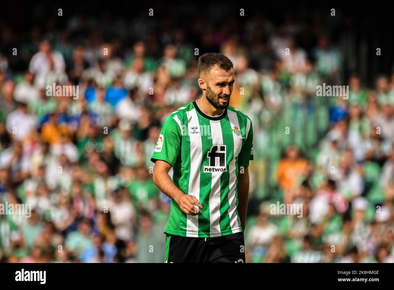 SIVIGLIA, SPAGNA - 23 OTTOBRE: Germán Pezzella di Real Betis Balompie durante la partita tra Real Betis Balompie e Atletico de Madrid CF di la Liga Santander il 27 agosto 2022 a Mestalla a Valencia, Spagna. (Foto di Samuel Carreño/PxImages) Foto Stock