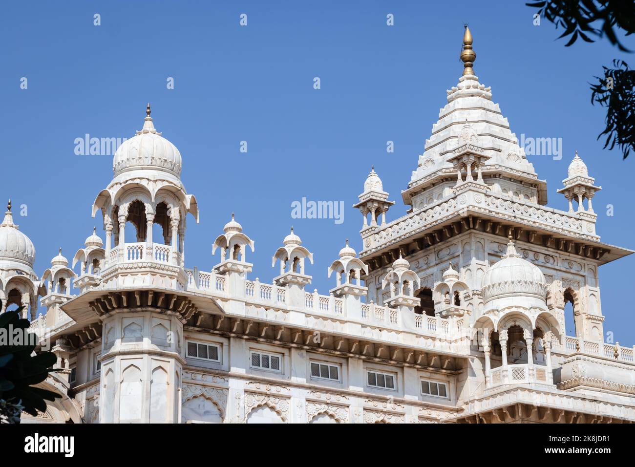 Edificio di architettura del patrimonio con cielo blu luminoso al mattino immagine è presa a jaswant thada jodhpur rajasthan india il 22 2022 ottobre. Foto Stock