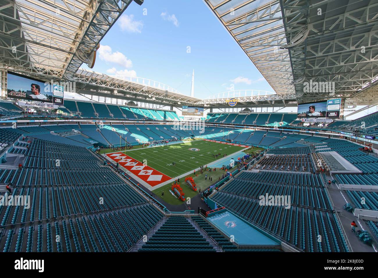 Domenica 23 ottobre 2022; Miami Gardens, Florida USA; Una vista generale dello stadio prima di una partita della NFL tra i Miami Dolphins e Pittsburgh St Foto Stock