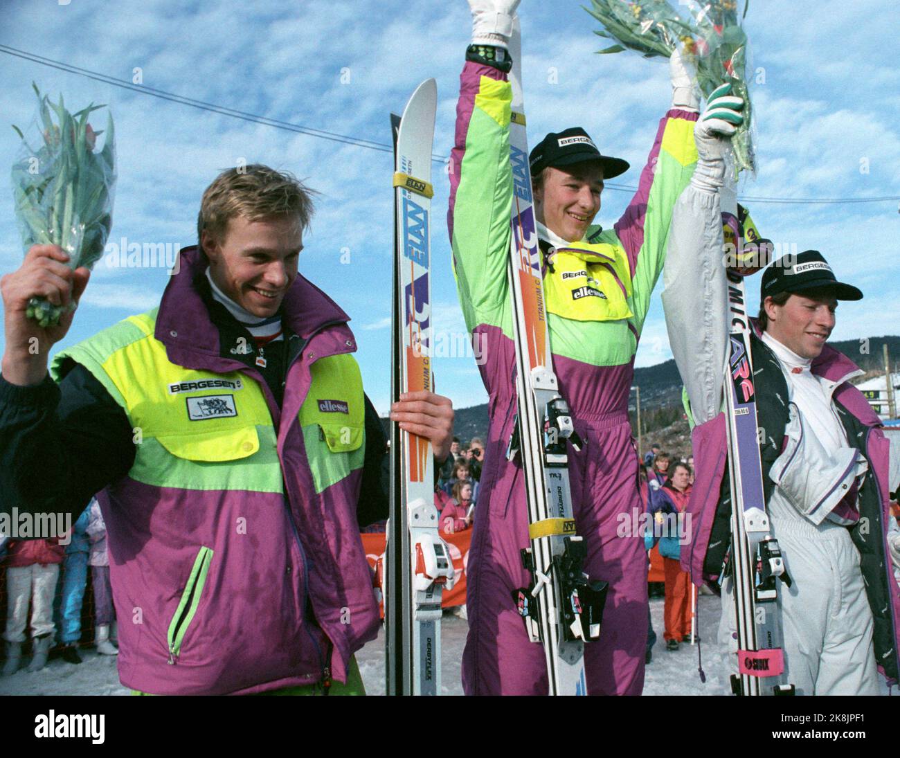 Hafjell 1990-02-24 Kjetil André Aamodt è diventato il campione norvegese dell'anno in Super-G. OLE Kristian Furuseth (t.v.) divenne il numero 2, e Lasse Kjus il numero 3. Foto: Knut Olds / NTBSCANPIX Foto Stock