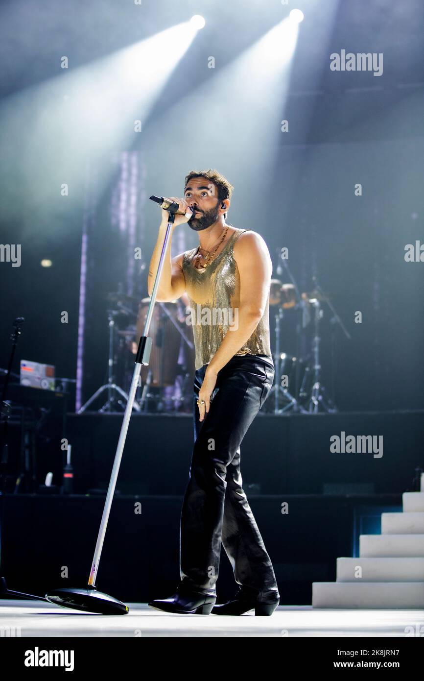 22 ottobre 2022, Italia: Marco Mengoni in concerto al Palazzo dello Sport di Roma. (Credit Image: © Stefano Cappa/Pacific Press via ZUMA Press Wire) Foto Stock