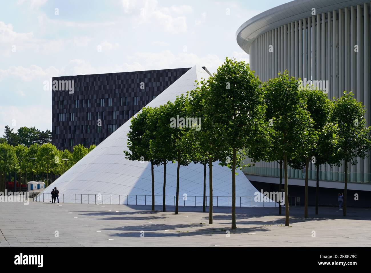 La Philharmonie Luxembourg è una sala concerti nella città di Lussemburgo costruita tra il 2002 e il 2005 nel quartiere Kirchberg in Place de l'Europe. Foto Stock