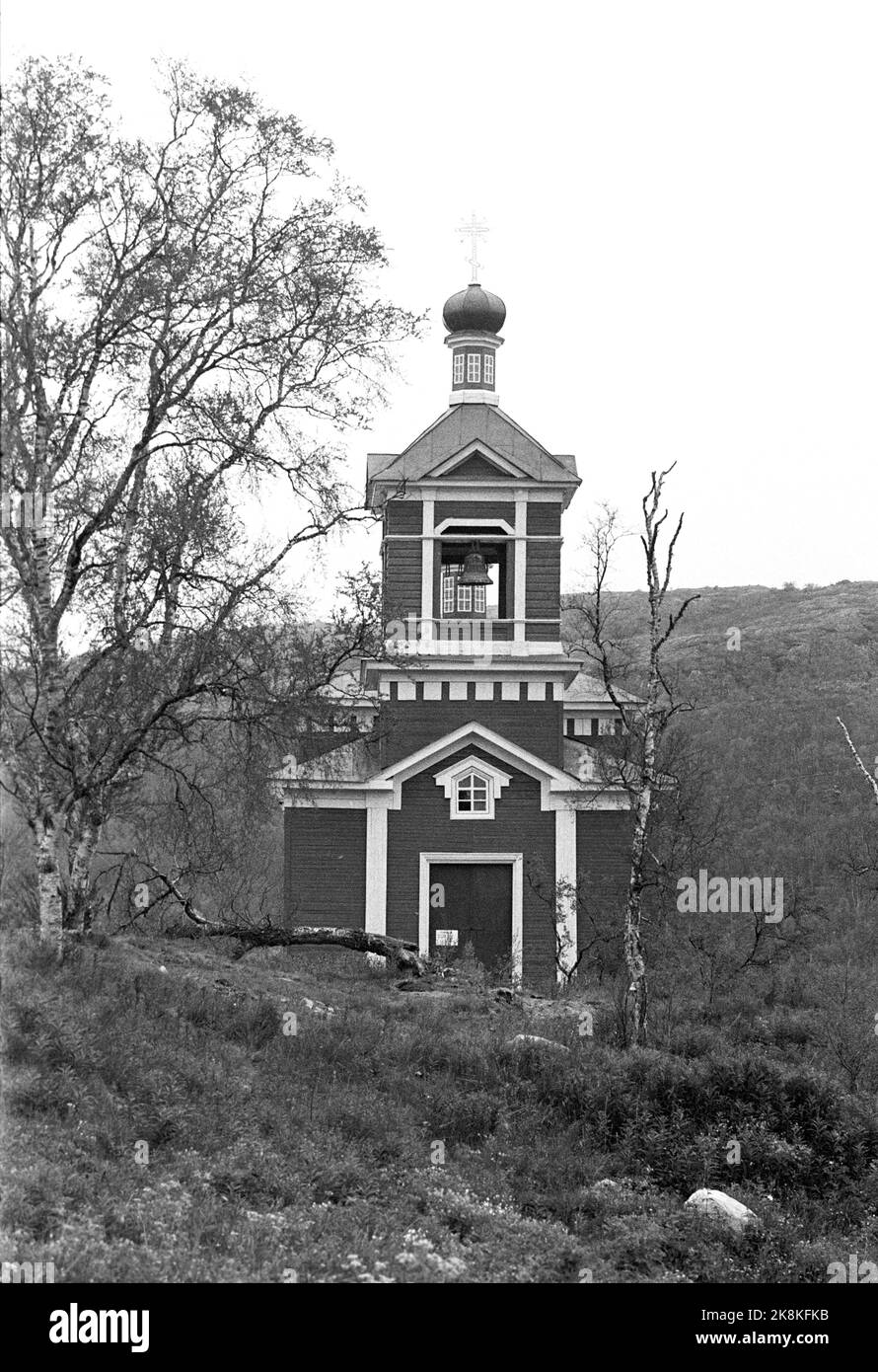 Boris Gleb, Soviet Aprile 1965. "Armi turistiche russe: Vodka". Visto - accesso gratuito all'Unione Sovietica. Boris Gleb può tentare con una mostra d'arte, cinema e visite alla centrale elettrica, ma il richiamo più importante è Vodka. Qui la vecchia chiesa che funge da museo d'arte. Foto: Sverre A Børretzen / corrente / NTBSCANPIX. Foto Stock