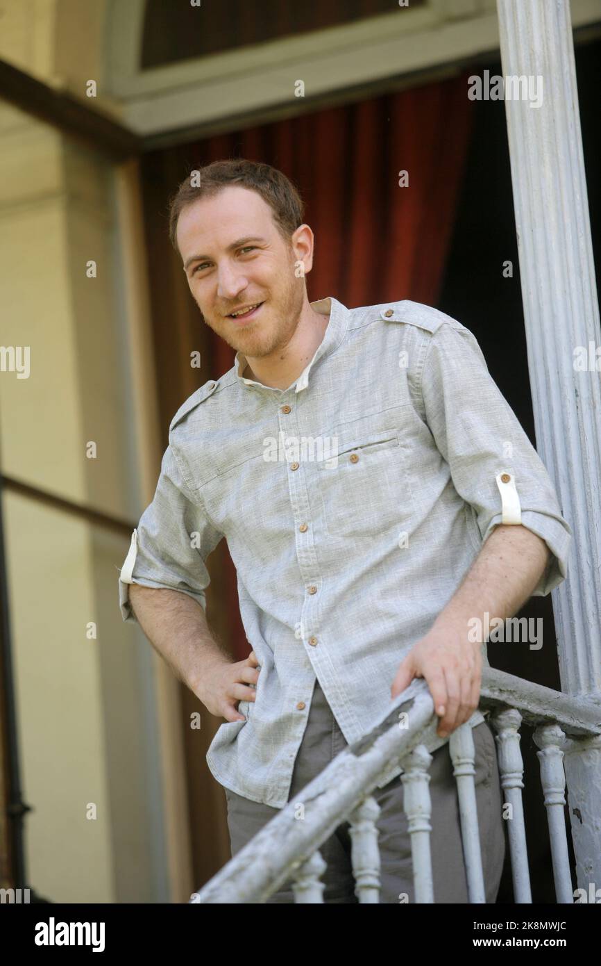 Cent pages blanches (film TV) anno: 2012 - Francia regista: Laurent Jaoui Marius Colucci basato sul romanzo di Cyril Massarotto Foto Stock