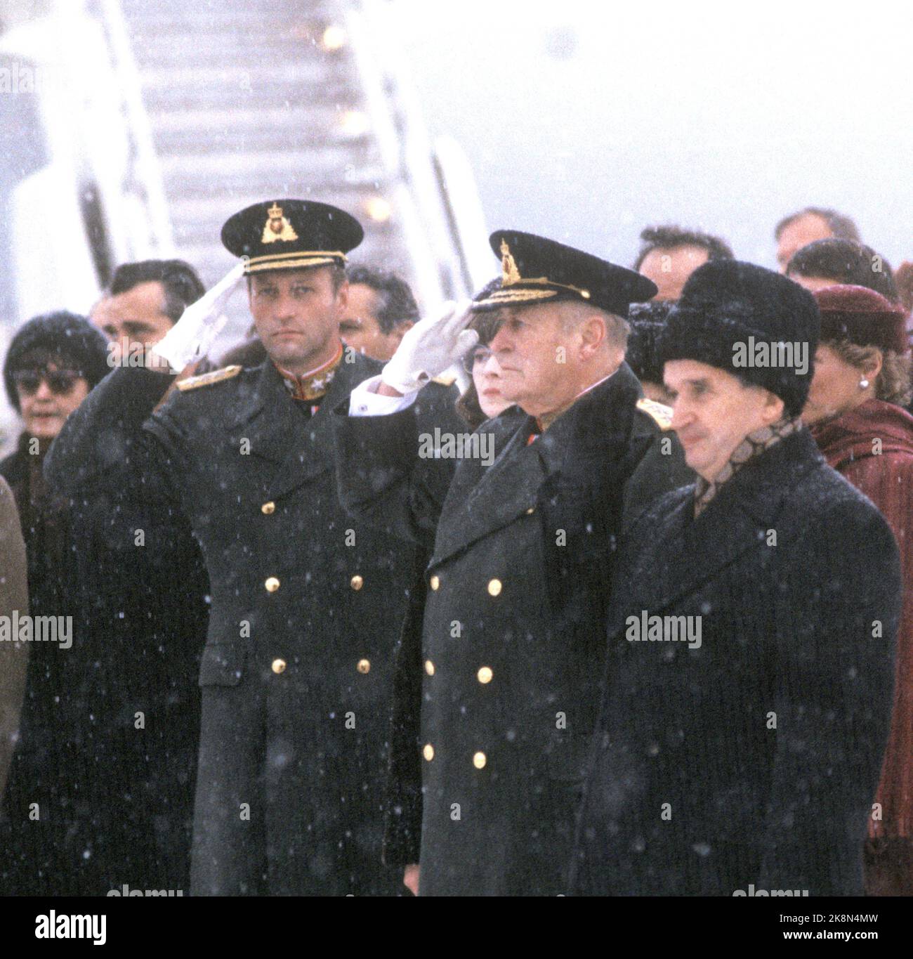 Fornebu 19801113. Il Presidente rumeno Nicolae Ceausescu e la signora ...