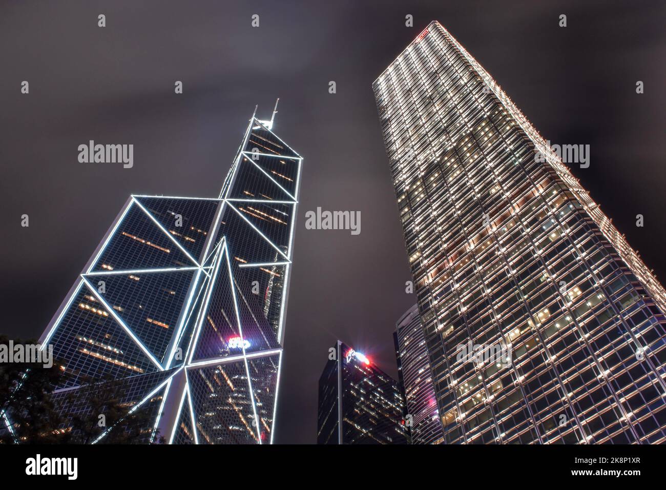Hong Kong grattacieli di notte Foto Stock