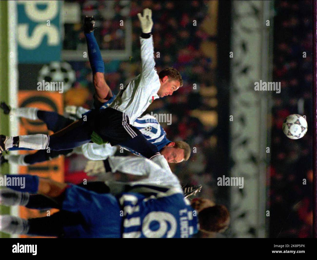 Trondhem. Calcio, Champions League 1996/1997. Rosenborg - IFK Gothenburg 1- 0 a Lerkendal. Qui Vegard Heggem combattendo IFK. Foto: Gorm Kallestad Foto Stock