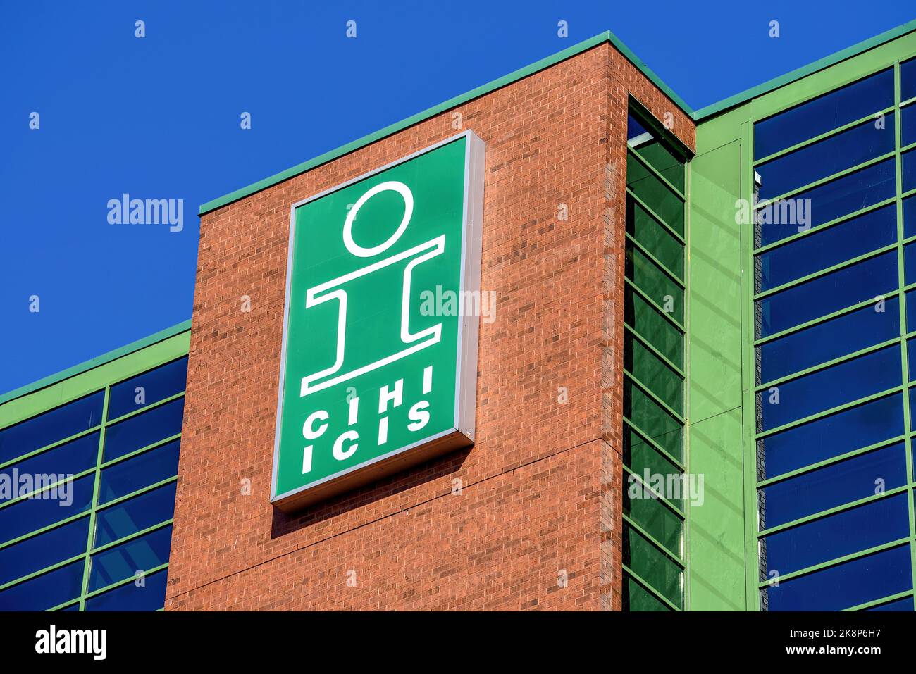 Ottawa, Canada - 12 dicembre 2021: Il Canadian Institute for Health Information, aka CIHI, su Richmond Road è una società non a scopo di lucro Crown th Foto Stock