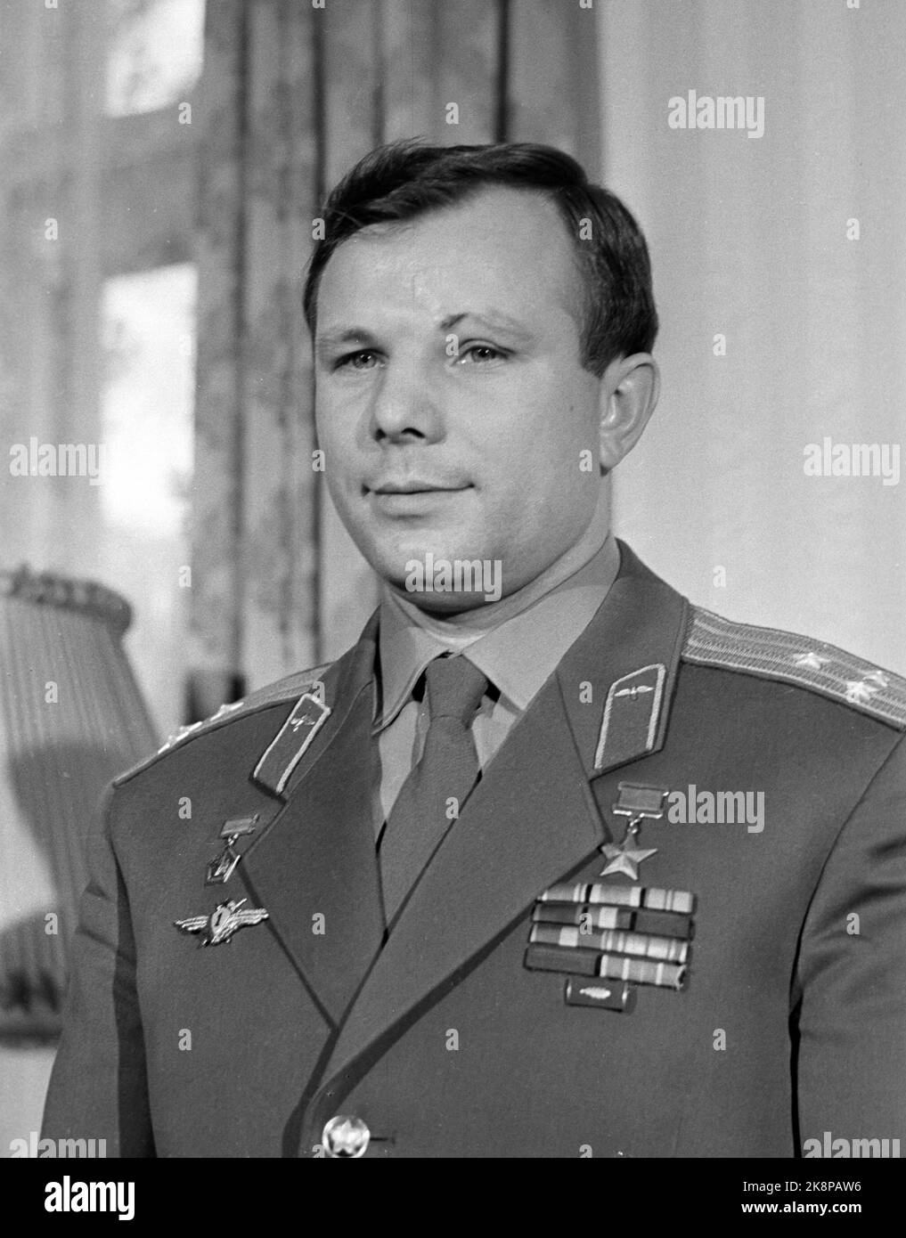 Oslo 19640308. I cosmonauti sovietici Jurij Gagarin (nella foto) e Valerij Bykovsky visitano la Norvegia. Ecco una conferenza stampa con gli astronauti. Foto: Arild Hordnes / NTB / NTB Foto Stock
