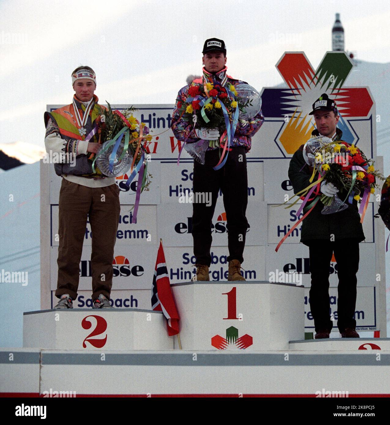 Austria, Saalbach 23 gennaio 1991. Kjetil Andrè Aamodt riceve una medaglia d'argento dopo il piazzamento in Super G. è entrato in un altro posto. Stephan Eberharter prese oro, bronzo a Frank Piccard. Foto: Calle Tørnstrøm / NTB / NTB Foto Stock