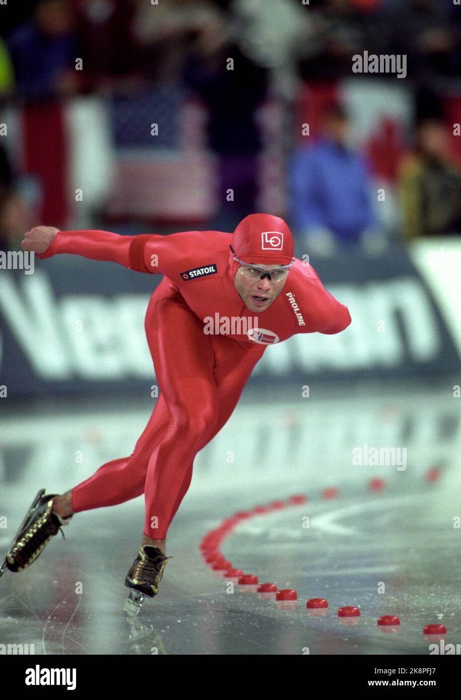 Hamar 199603 Long-running, Coppa del mondo nella nave vichinga. Qui skater Ådne Søndrål. Foto: Erik Johansen / NTB Foto Stock