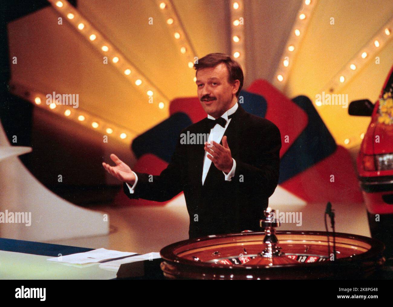 19910322: La celebrità televisiva Hallvard Flatland ha creato la storia televisiva con i suoi programmi 'casino' sulla TV Norvegia. Foto d'archivio NTB: Morten Holm / NTB Foto Stock