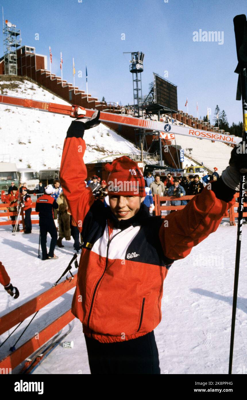 Oslo 19830312: Un felice Brit Pettersen dopo la vittoria di 20 km a Holmenkollen. Foto: Erik Thorberg NTB / NTB Foto Stock