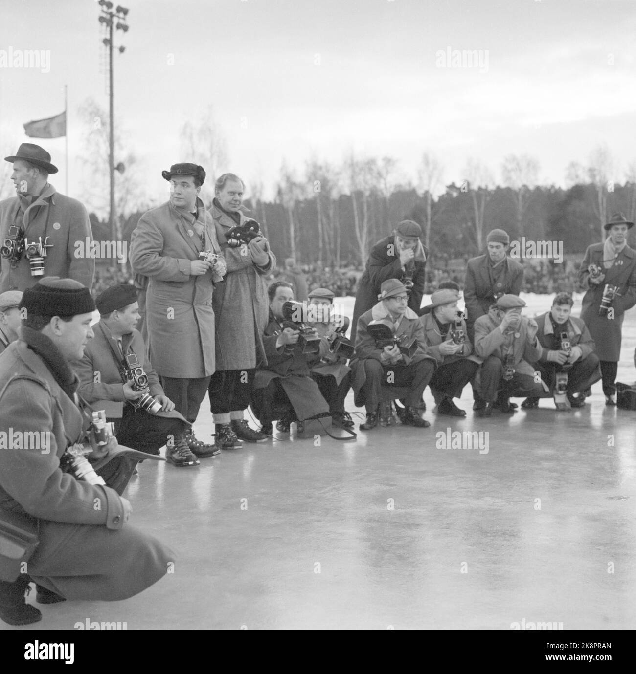 Eskilstuna, Svezia, 195802. Pattinaggio EM Febbraio 1958, - qui i fotografi stampa sul ghiaccio. Foto: J.N. / Ntb Foto Stock