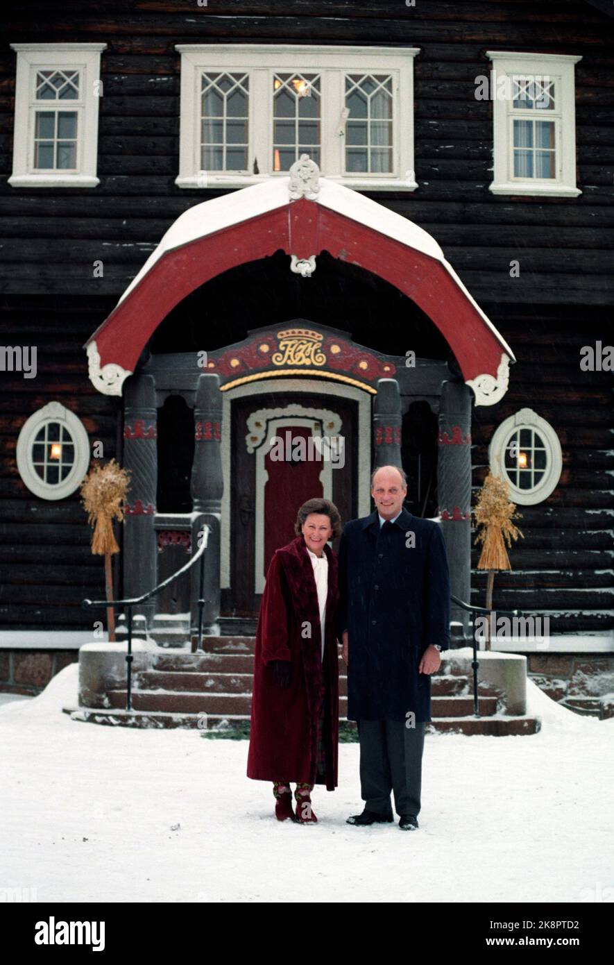 Oslo 16 dicembre 1993. Re Harald e la regina Sonja fotografarono a Kongsseteren a Oslo. Foto; Jon EEG / NTB / NTB Foto Stock