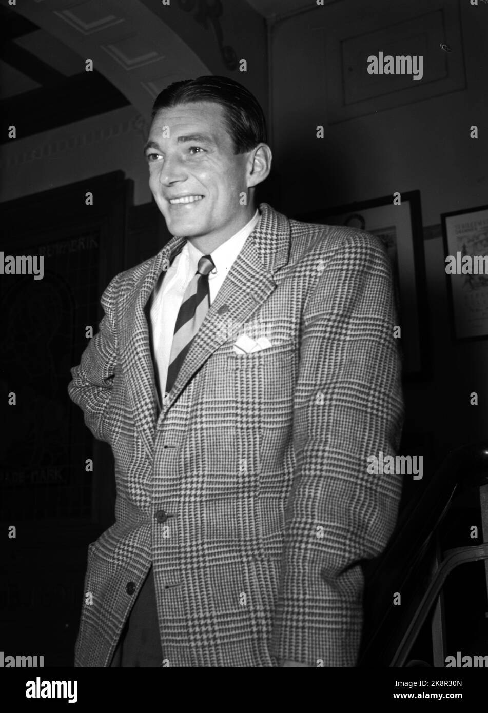 Oslo 19471015. Giocatore Skeid Brede Borgen. Presto pronto per la finale di coppa con Skeid contro Viking. Skeid è diventato campione norvegese dopo aver battuto Viking con 2-0 il 19 ottobre. Era la prima volta che Skeid vinse un campionato norvegese. Foto: Corrente / NTB Foto Stock