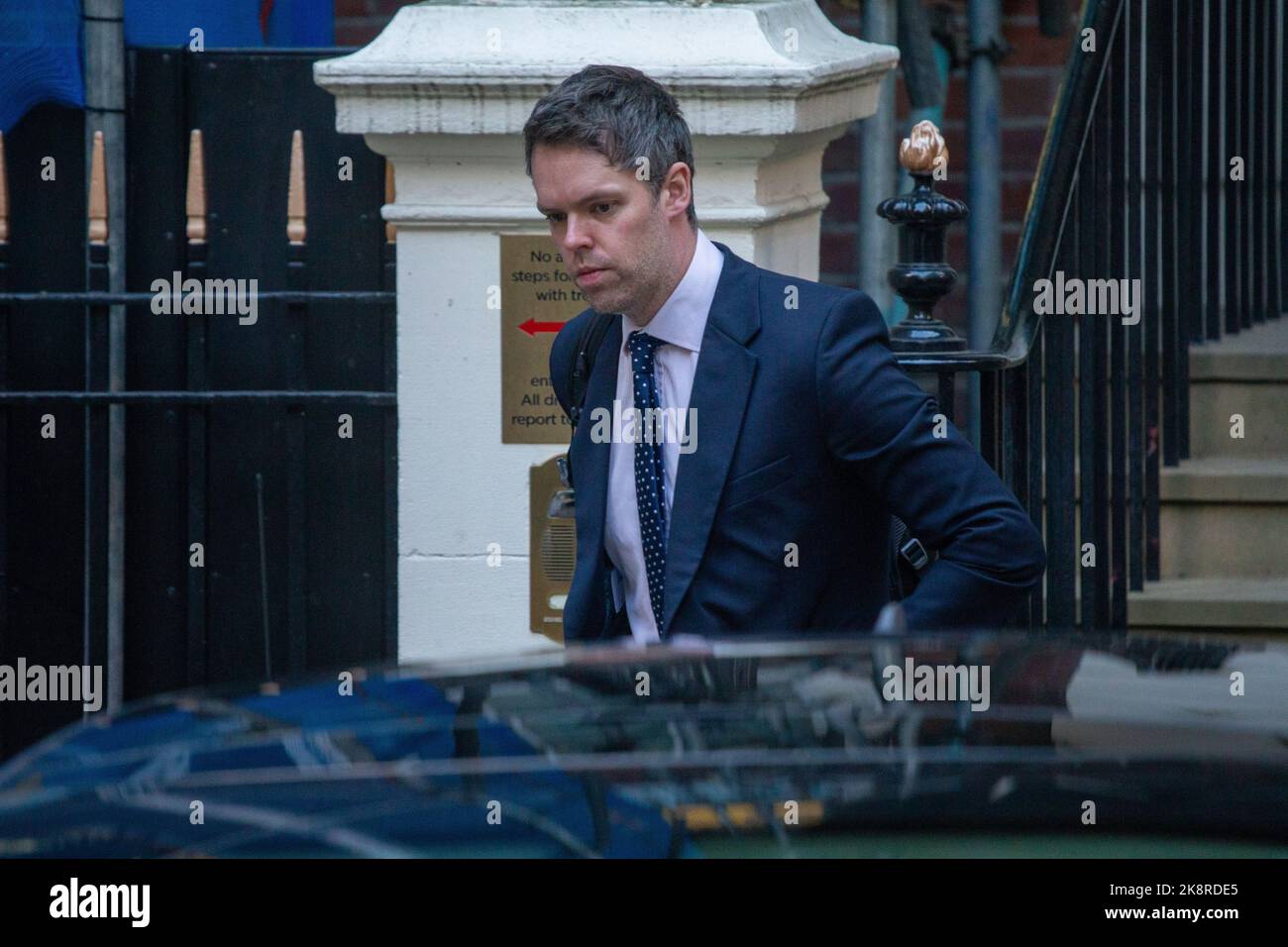 Londra, Inghilterra, Regno Unito. 24th Ott 2022. Il consigliere di Rishi Sunak, LIAM BOOTH-SMITH, è stato visto al CCHQ. (Credit Image: © Tayfun Salci/ZUMA Press Wire) Foto Stock
