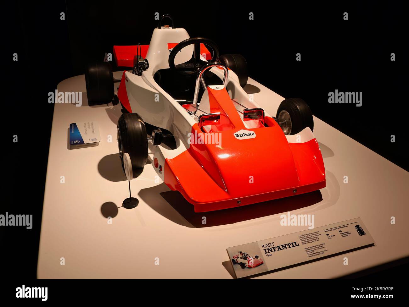 Primo go-kart dalla prima carriera di Fernando Alonso Formula 1 campione del mondo pilota di corse Museo e circuito Oviedo Asturais Spagna Foto Stock
