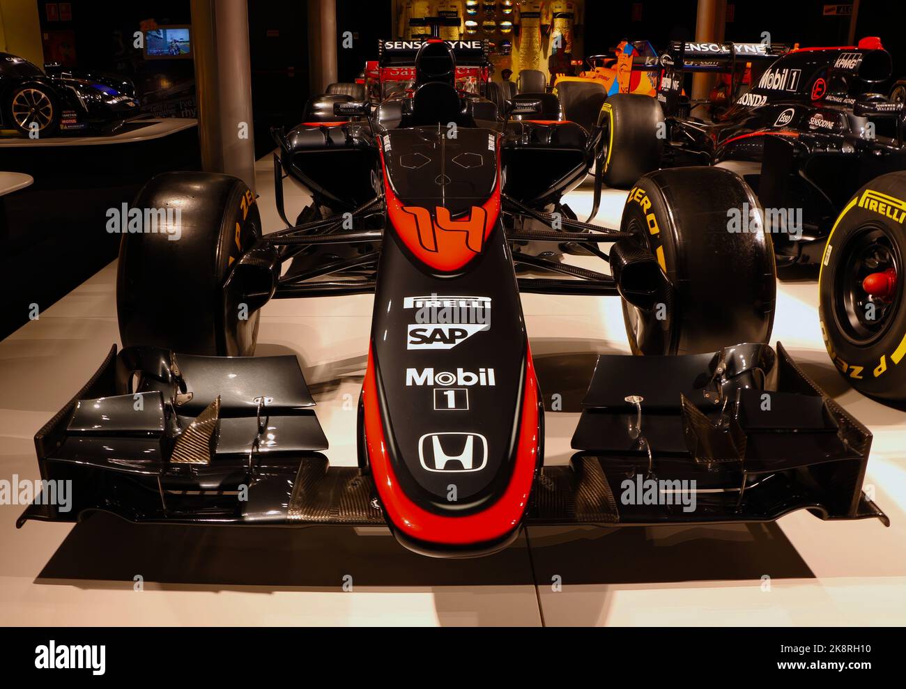 La Formula 1 2015 McLaren MP4-30 di Fernando Alonso è in mostra al Museo e al circuito di Oviedo Asturias Spagna Foto Stock