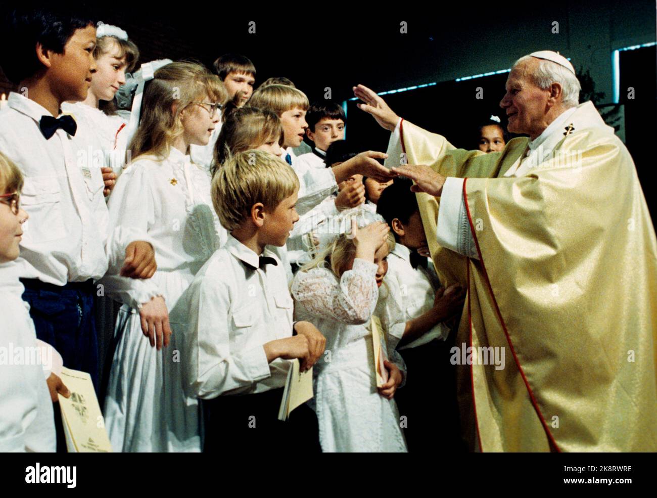 Trondheim 19890602. Papa Giovanni Paolo II è il primo papa di Norvegia