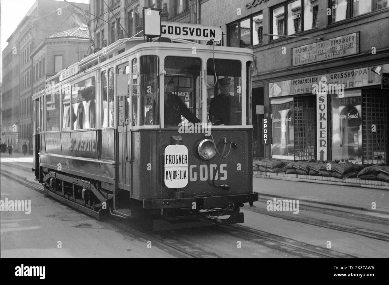 Oslo Maggio 1940 Oslo Sporveier gestisce il traffico merci con il tram. Qui le automobili del trasporto hanno contrassegnato Frogner / Majorstua. Trasporto. Foto: NTB / NTB Foto Stock