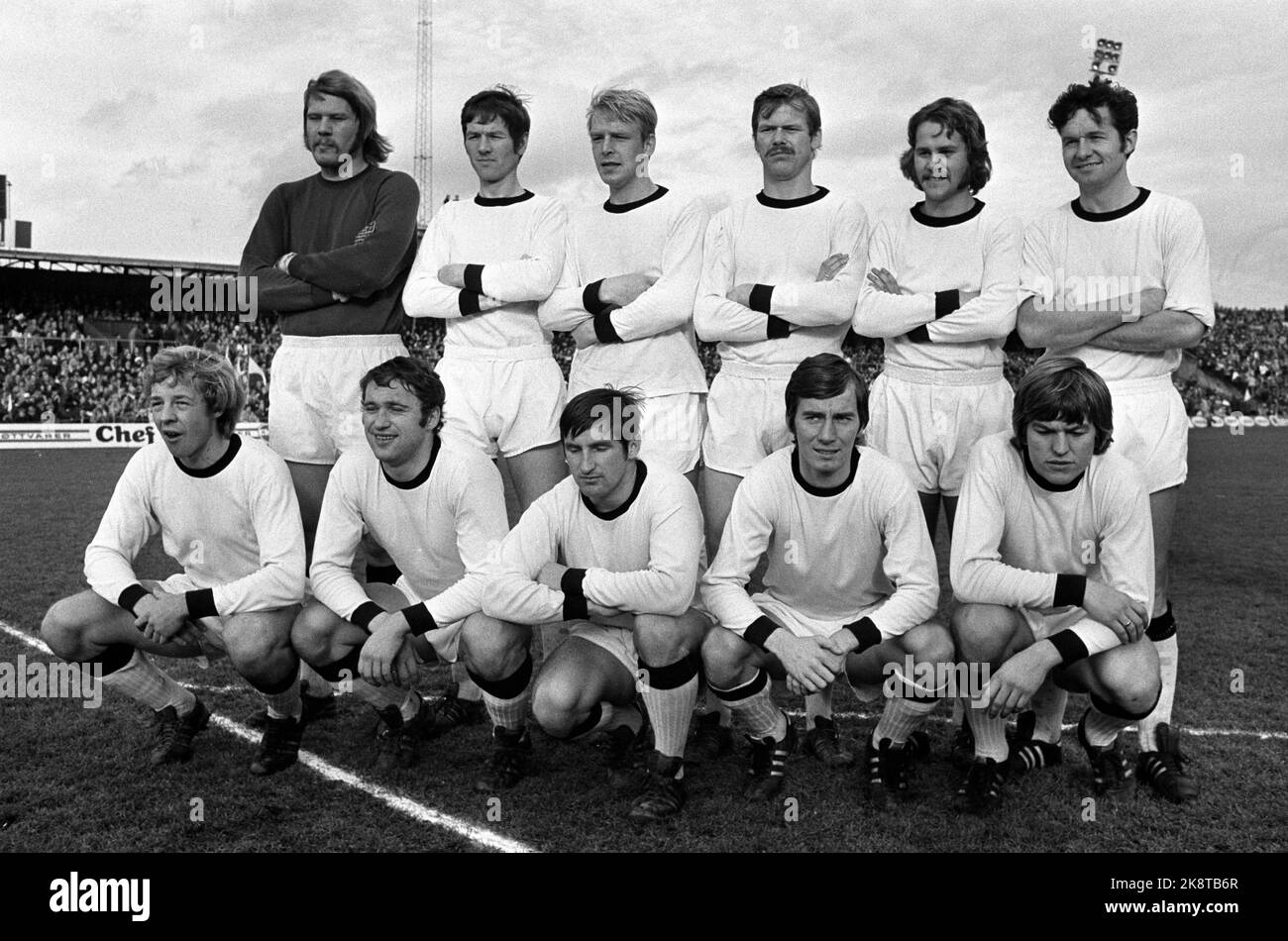 Oslo 19711024 immagine della squadra di calcio di Rosenborg Ballklubb. Che è diventato vincitori di coppa. Indietro. Il custode Geir Karlsen, il capitano Jan Christiansen, Knut Jenssen, Bjarne Rime, Erling Næs e Kåre Rønnes. F.F.V. Erling Meirik, Arne Hansen, Bjørn Wirkola, Tore Lindseth e Terje Mørkved. Foto: NTB / NTB Foto Stock