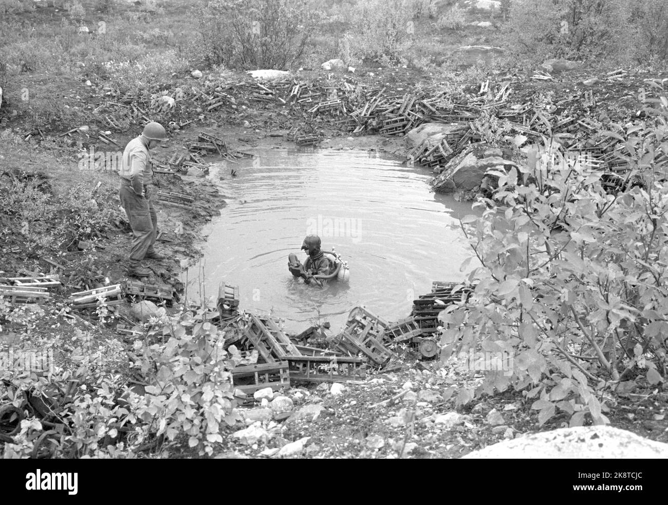 Kirkenes 1962. Il comando minerario è in funzione, che proteggono il paese contro gli esplosivi mortali del tempo di guerra. Foto; Ivar Aaserud / corrente / NTB corrente No. 40-1-62 'con la morte nelle mani' Foto Stock