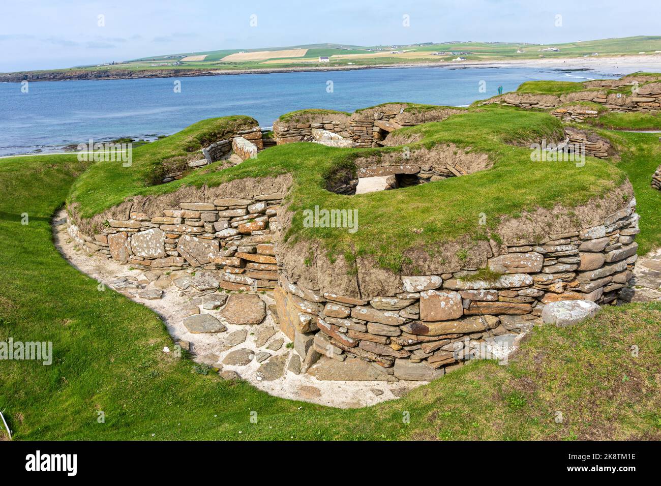 Skara Brae, insediamento neolitico costruito in pietra, situato sulla baia di Skaill , Neolitico, Mainland, Orcadi, Scozia, REGNO UNITO Foto Stock