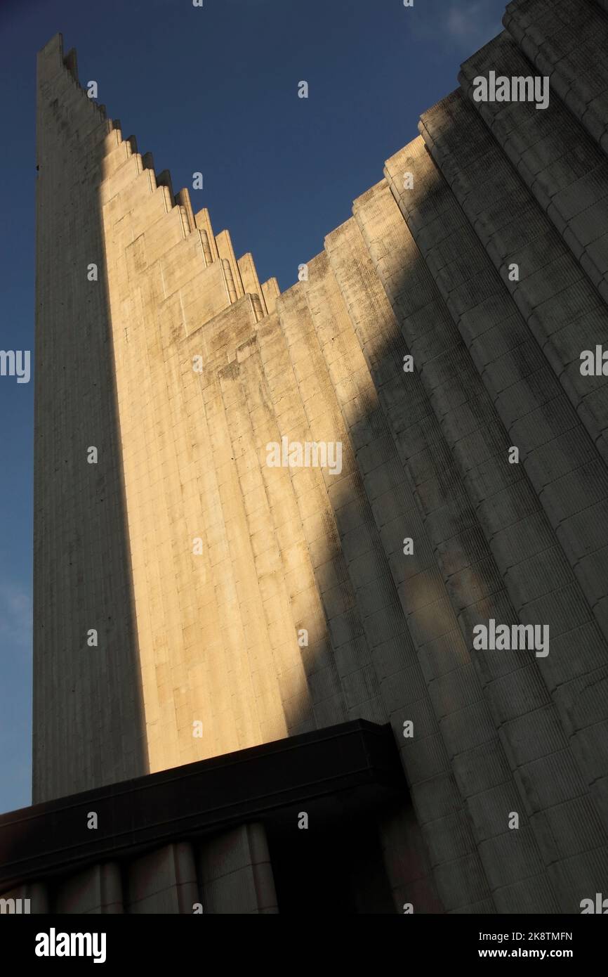 Chiesa di San Carlo Borromeo (1990), Centro direzionale, Napoli, Italia. Foto Stock