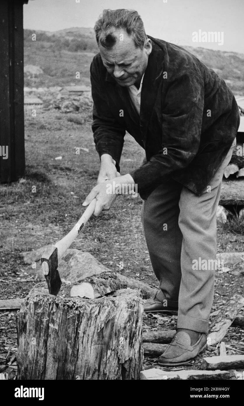 Gjende 19620724 Willy Brandt cime sulla montagna a Gjende dove lui e la sua famiglia sono in vacanza. Foto; ntb Foto Stock